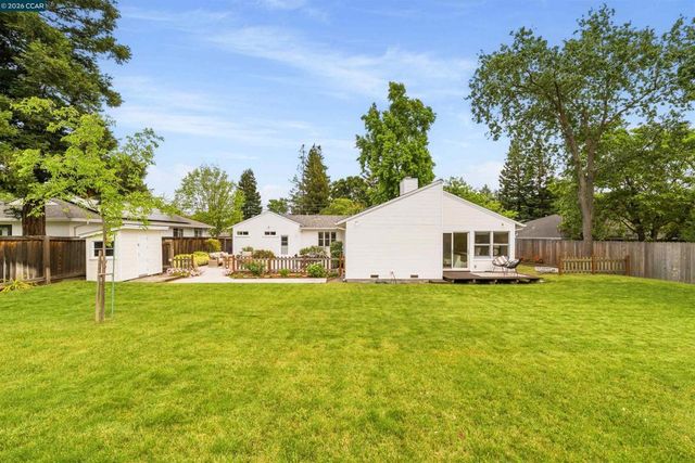 2830 Kinney Dr, Lafayette, CA 94595