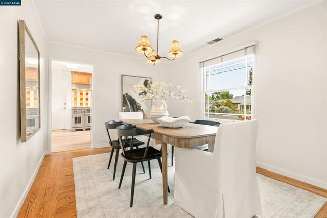2830 Kinney Dr, Lafayette, CA 94595