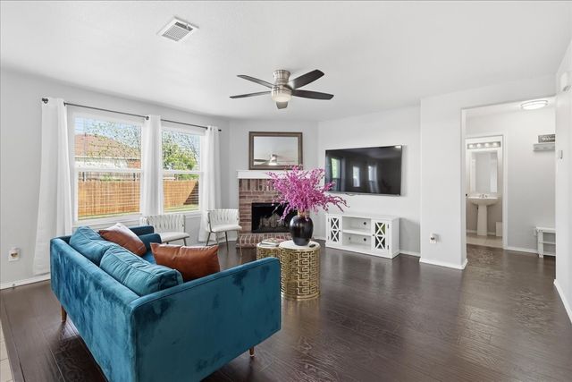 6908 Derbyshire Drive, Fort Worth, TX 76137