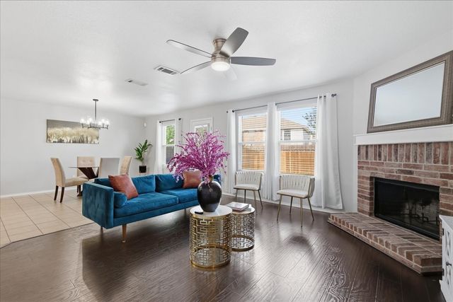 6908 Derbyshire Drive, Fort Worth, TX 76137