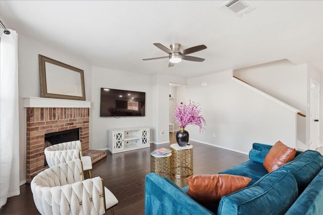 6908 Derbyshire Drive, Fort Worth, TX 76137