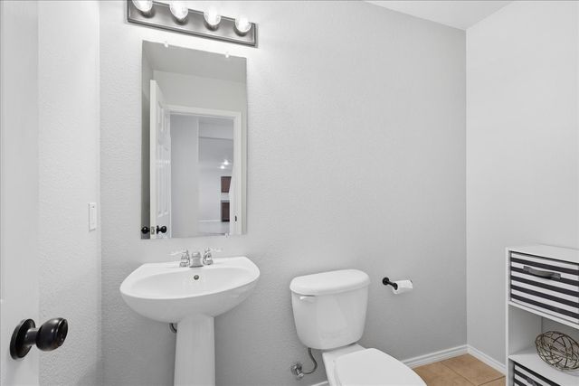 6908 Derbyshire Drive, Fort Worth, TX 76137