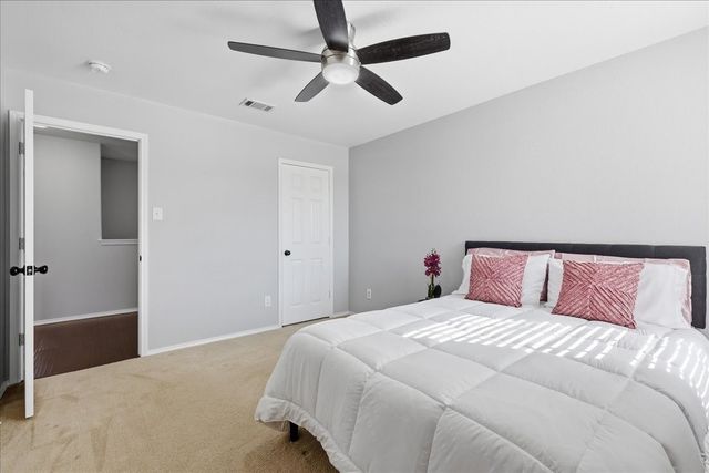 6908 Derbyshire Drive, Fort Worth, TX 76137