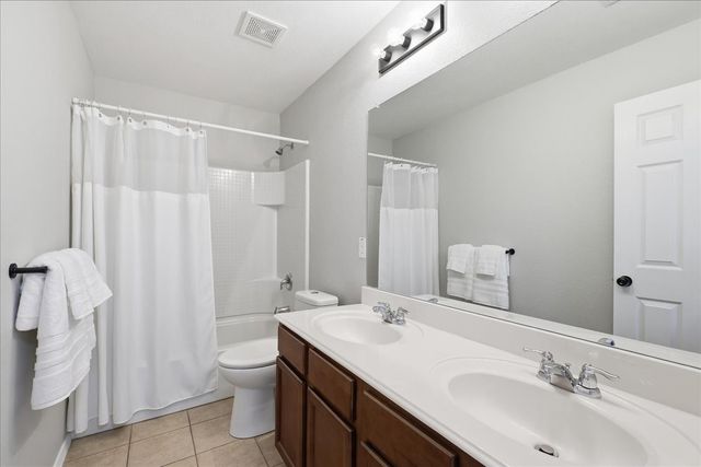 6908 Derbyshire Drive, Fort Worth, TX 76137