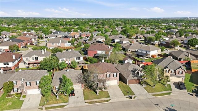 6908 Derbyshire Drive, Fort Worth, TX 76137