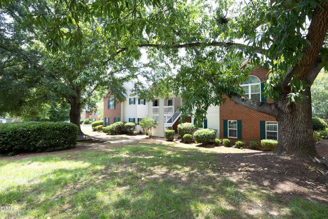 1112 Renshaw Court, Cary, NC 27518