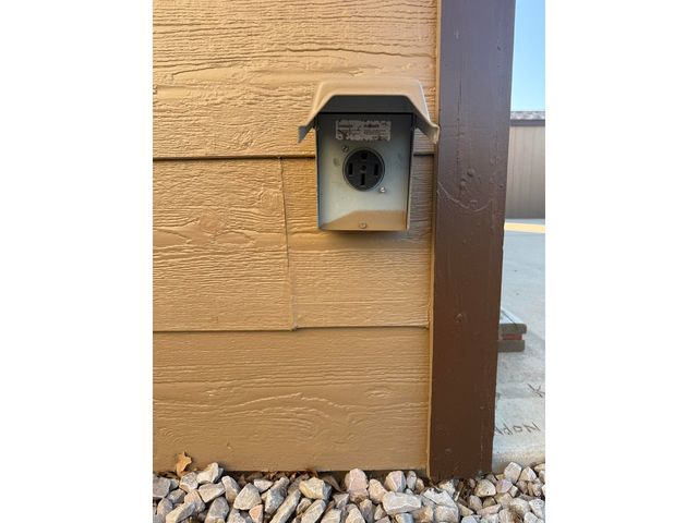 110 N 48th Ave Ct, Greeley, CO 80634