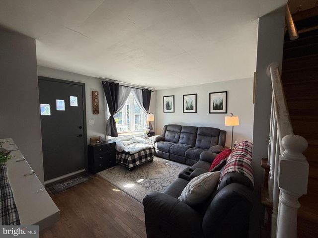 1930 DINEEN DR, Baltimore, MD 21222