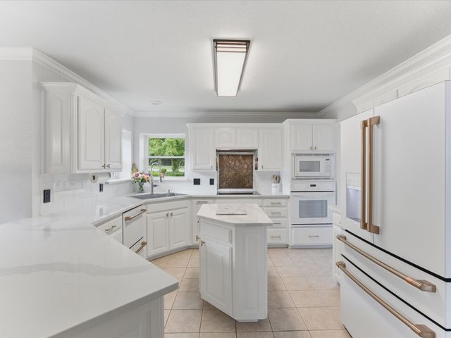 104 Marina Del Ray, Bridgeport, TX 76426