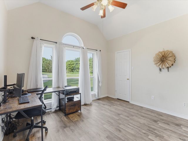 104 Marina Del Ray, Bridgeport, TX 76426