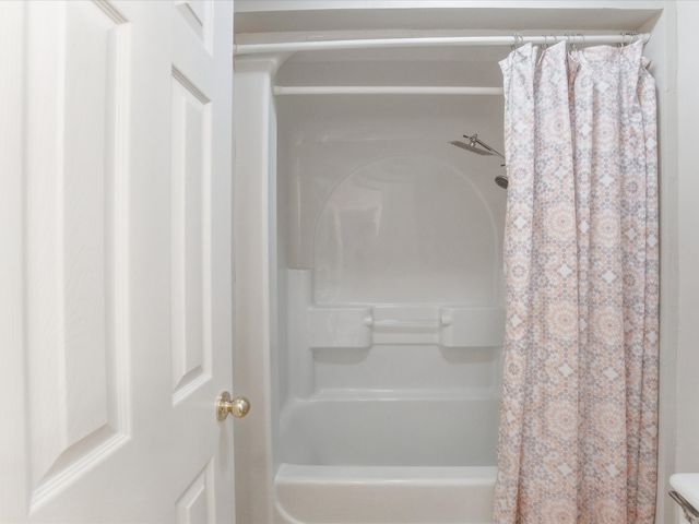 104 Marina Del Ray, Bridgeport, TX 76426