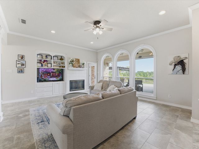 104 Marina Del Ray, Bridgeport, TX 76426