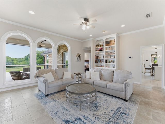 104 Marina Del Ray, Bridgeport, TX 76426