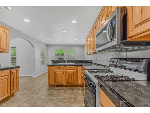 14223 Nw 28TH Pl, Vancouver, WA 98685