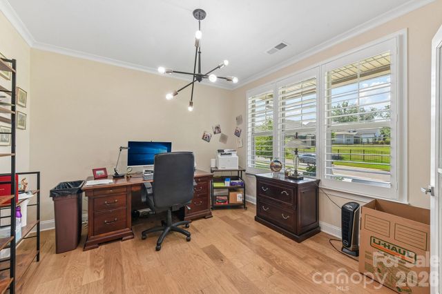 9833 Ardley Park Way, Charlotte, NC 28227