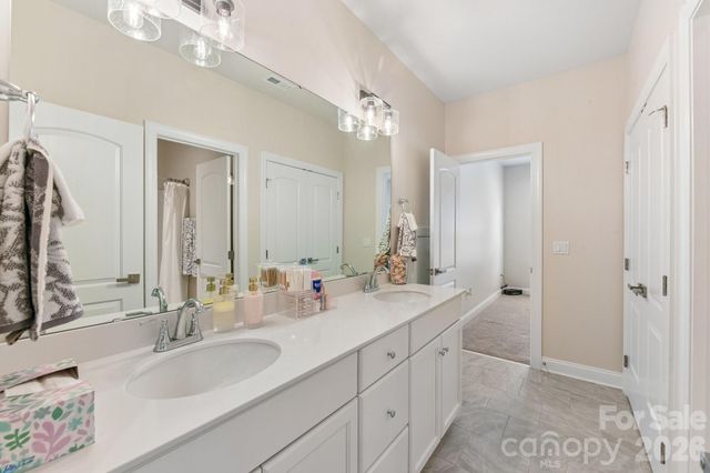 9833 Ardley Park Way, Charlotte, NC 28227