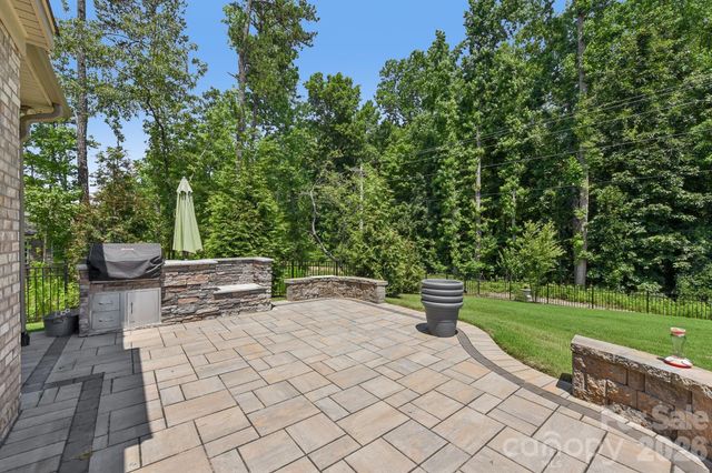 9833 Ardley Park Way, Charlotte, NC 28227