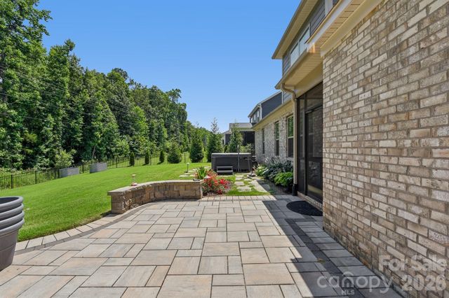9833 Ardley Park Way, Charlotte, NC 28227