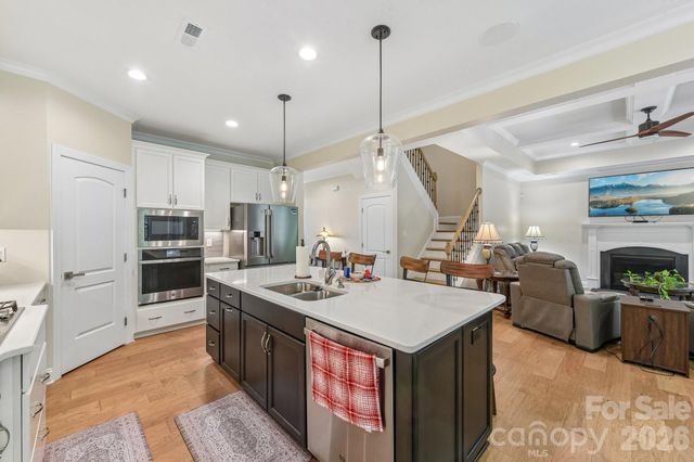 9833 Ardley Park Way, Charlotte, NC 28227