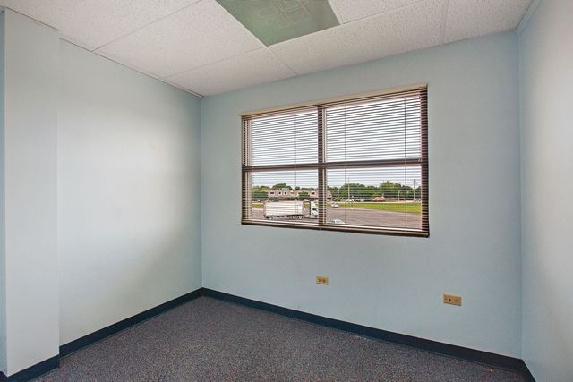 100 S Atkinson Road 211, Grayslake, IL 60030