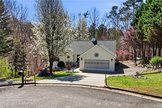 64 Pin Oak Lane, Ellijay, GA 30540