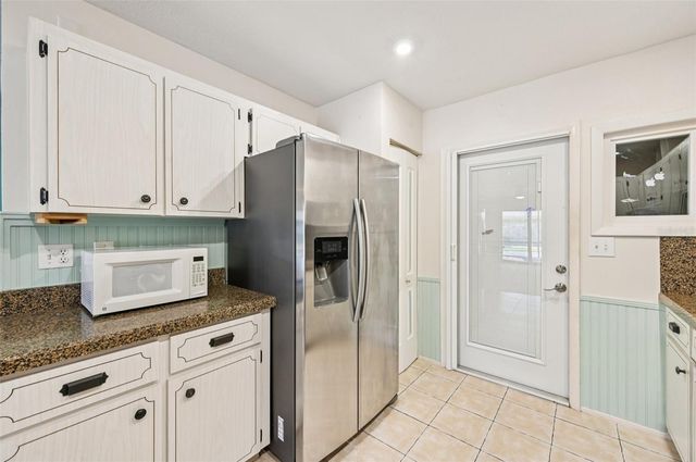 332 CLUB MANOR DRIVE, Sun City Center, FL 33573