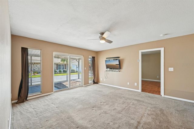 332 CLUB MANOR DRIVE, Sun City Center, FL 33573