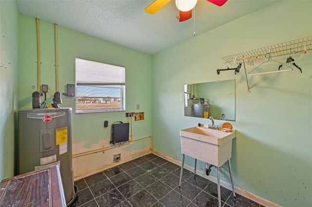 332 CLUB MANOR DRIVE, Sun City Center, FL 33573