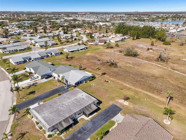 332 CLUB MANOR DRIVE, Sun City Center, FL 33573