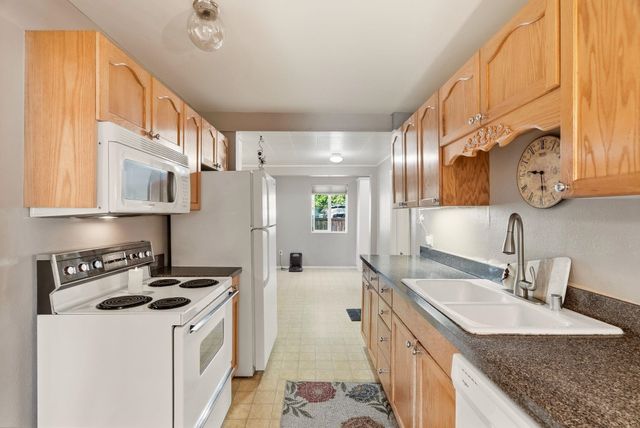 2028 E MISSION Ave, Spokane, WA 99202