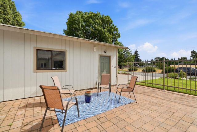 2028 E MISSION Ave, Spokane, WA 99202