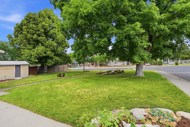 2028 E MISSION Ave, Spokane, WA 99202