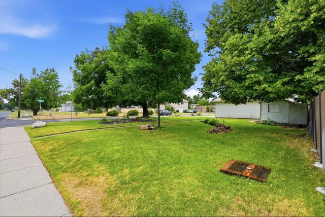 2028 E MISSION Ave, Spokane, WA 99202
