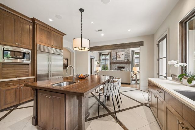 7615 Bryonwood Drive, Houston, TX 77055