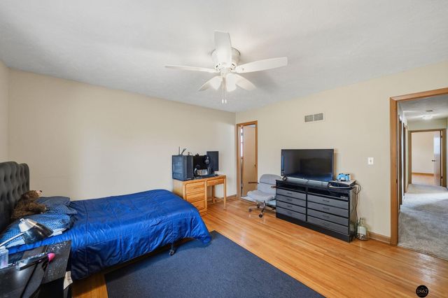 3940 N 14th Street, Lincoln, NE 68521