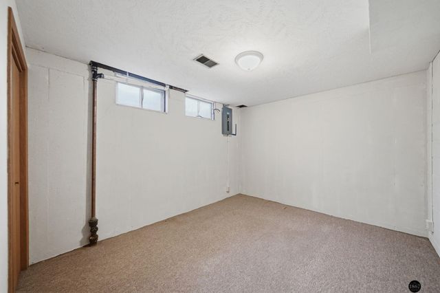 3940 N 14th Street, Lincoln, NE 68521