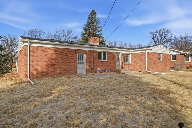 3940 N 14th Street, Lincoln, NE 68521