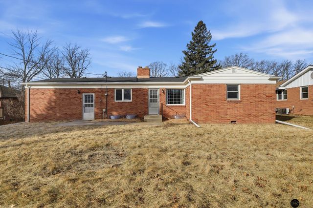 3940 N 14th Street, Lincoln, NE 68521