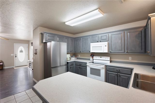 1085 Day Road, Pottsville, AR 72858