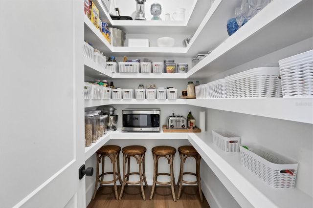 1686 NORTH DRIVE, Sarasota, FL 34239