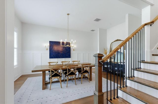 1686 NORTH DRIVE, Sarasota, FL 34239