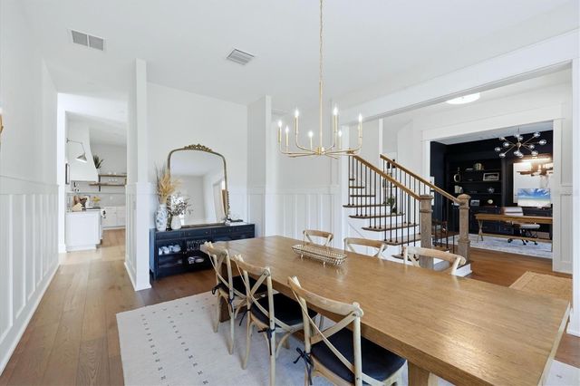 1686 NORTH DRIVE, Sarasota, FL 34239