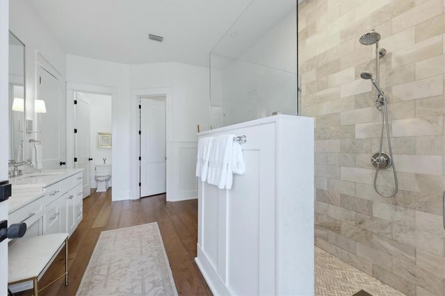 1686 NORTH DRIVE, Sarasota, FL 34239