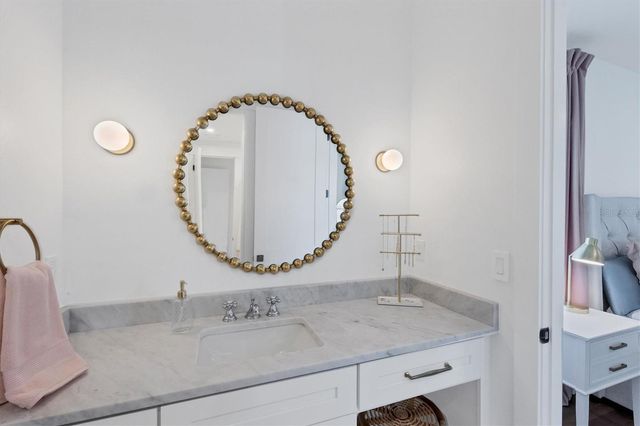 1686 NORTH DRIVE, Sarasota, FL 34239