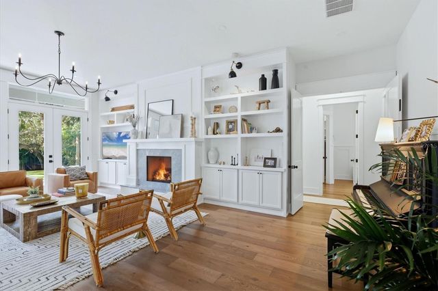 1686 NORTH DRIVE, Sarasota, FL 34239