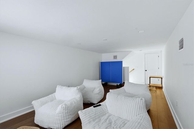 1686 NORTH DRIVE, Sarasota, FL 34239