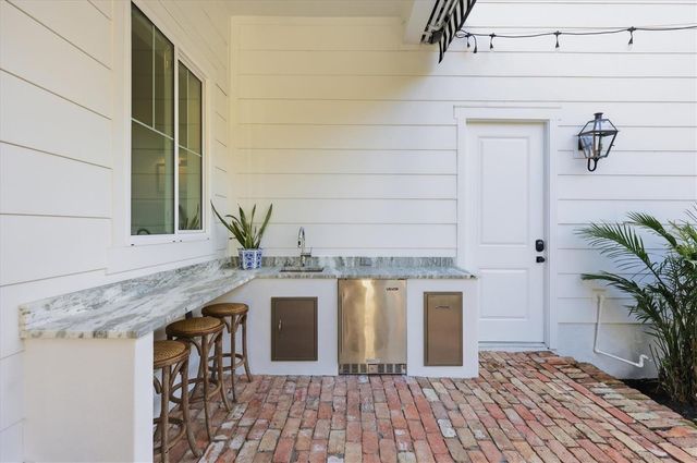 1686 NORTH DRIVE, Sarasota, FL 34239