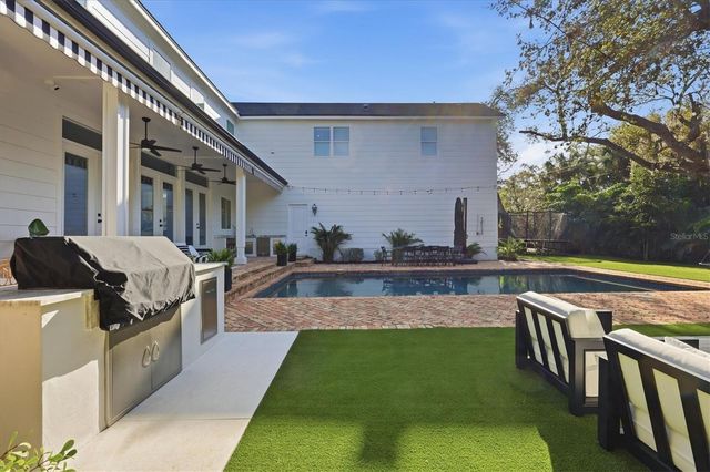 1686 NORTH DRIVE, Sarasota, FL 34239