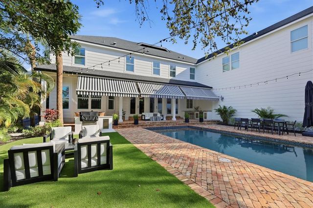 1686 NORTH DRIVE, Sarasota, FL 34239