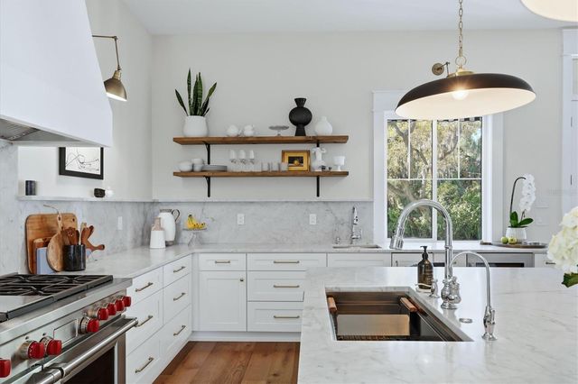 1686 NORTH DRIVE, Sarasota, FL 34239